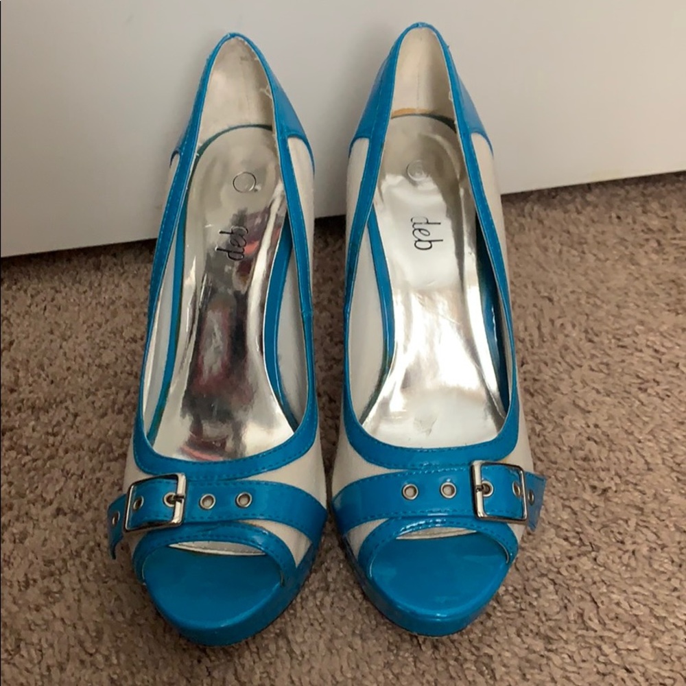 Blue heels! - Picture 2 of 2